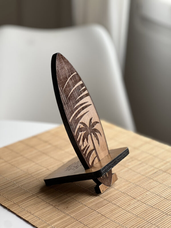 Soporte personalizado de madera para móvil